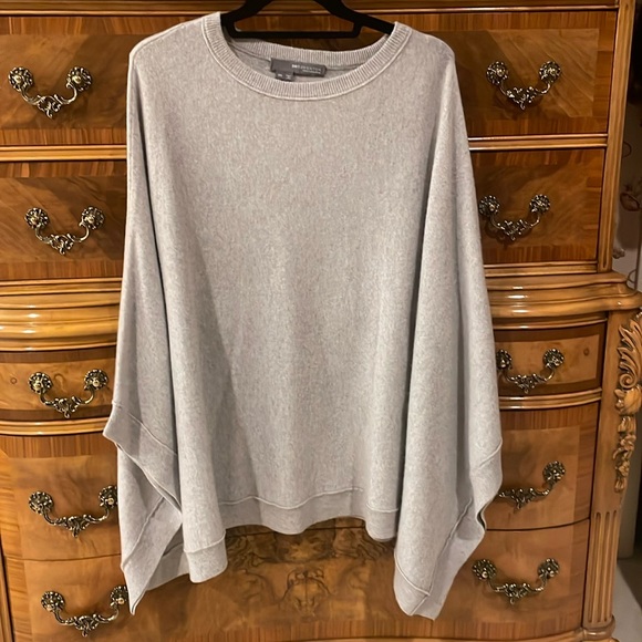 360 Cashmere gray poncho style sweater size xs - Picture 1 of 10